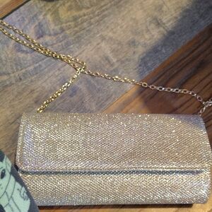 SHEIN Gold Crossbody Bag with Chain Strap